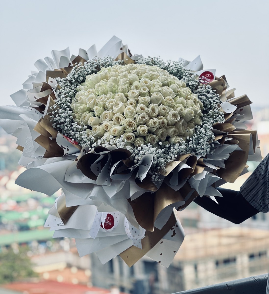 Gift Package UGX 350,000 | MistaGift Uganda