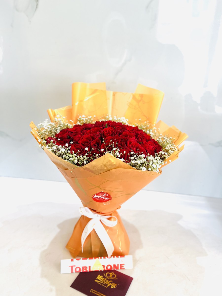Signature Moment Gift Box — MistaGift Uganda gallery