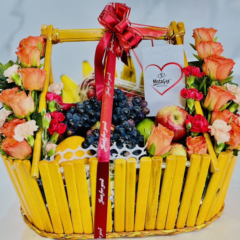 The fresh Delight Basket - Brighten their day Naturally | Gift Uganda